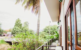 Ban Klong Srabua